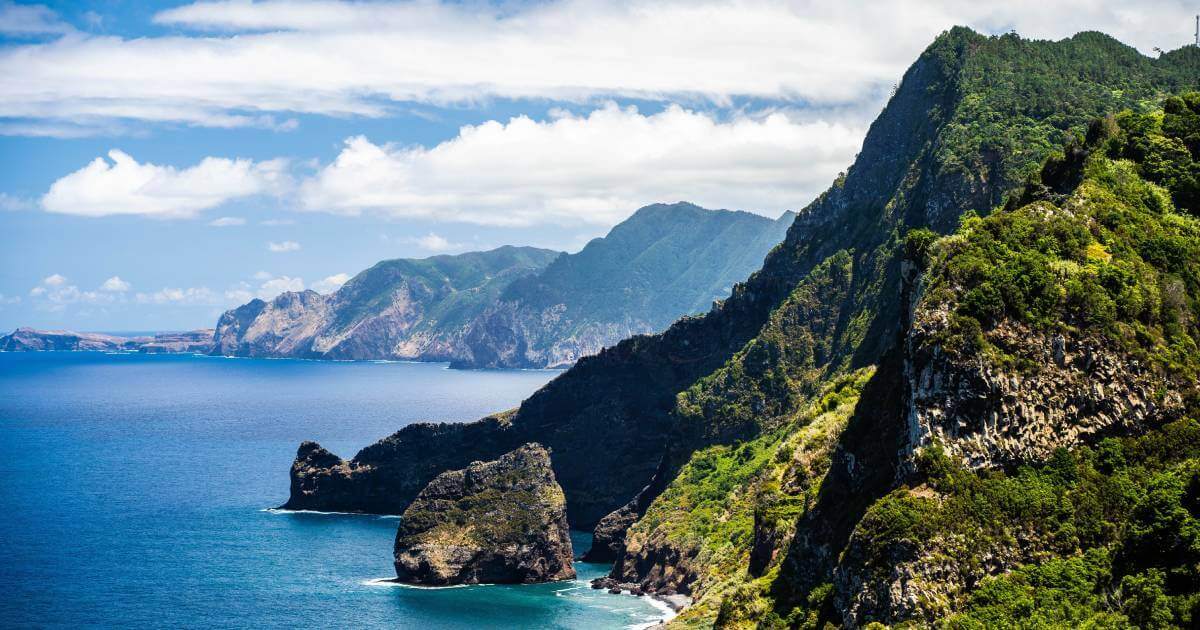 Complete Guide with Things to Do on Madeira Island in One Week