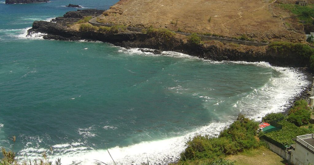 Surf in Madeira - Porto da Cruz