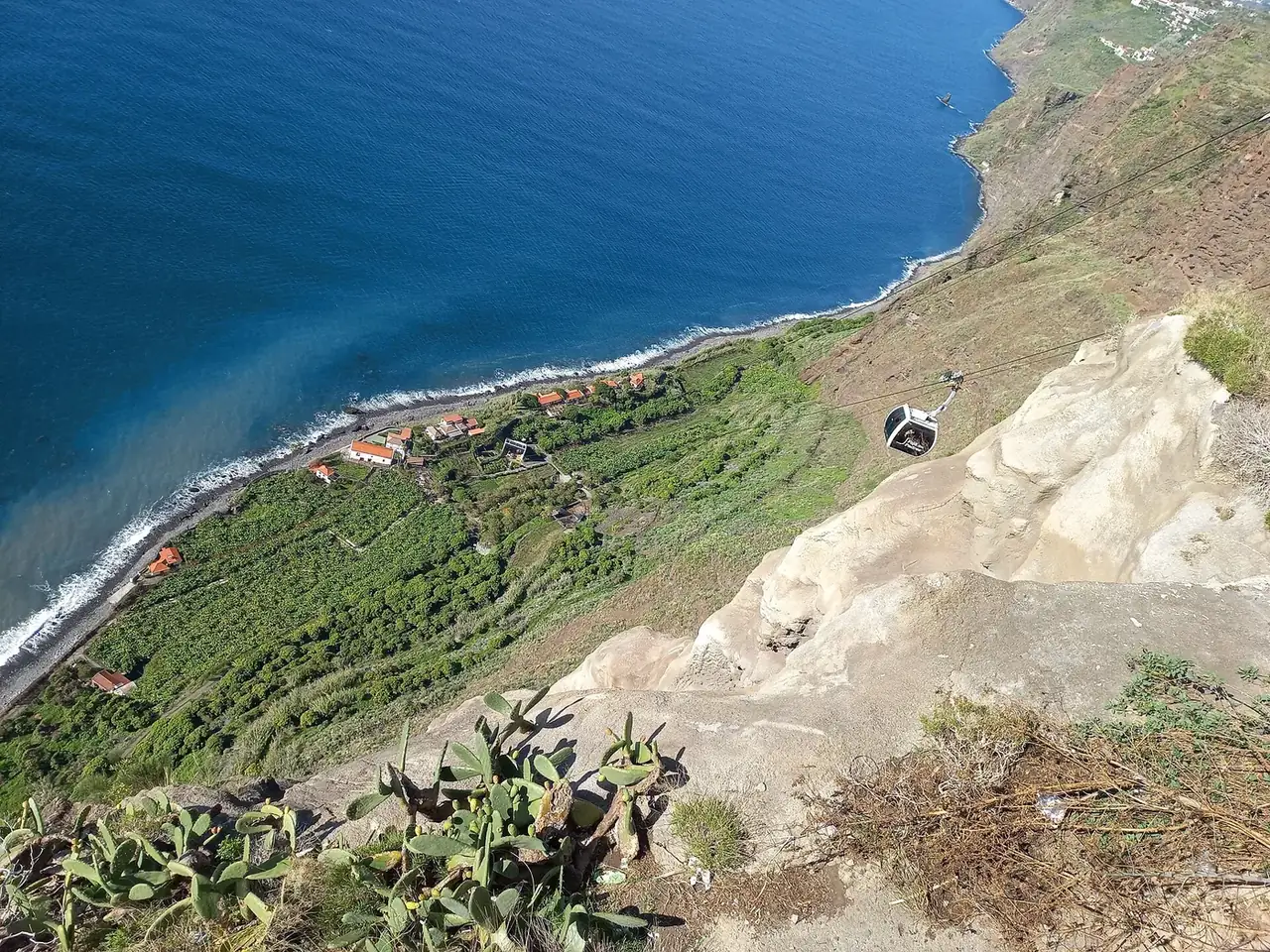 Fajã dos Padres for Lunch: Getting Down, Booking a Table and Coming Back